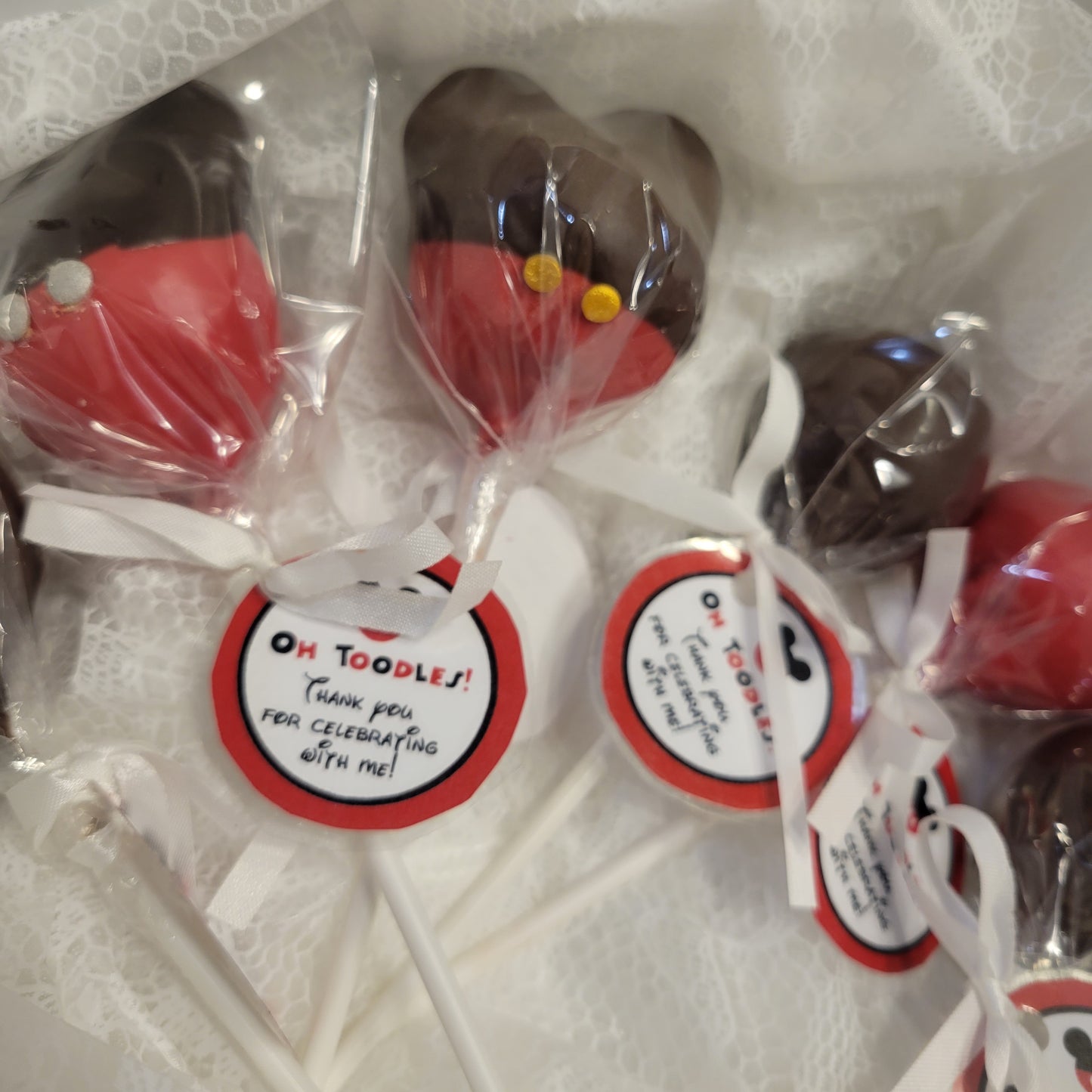 Landie's Cake Pops Dozen