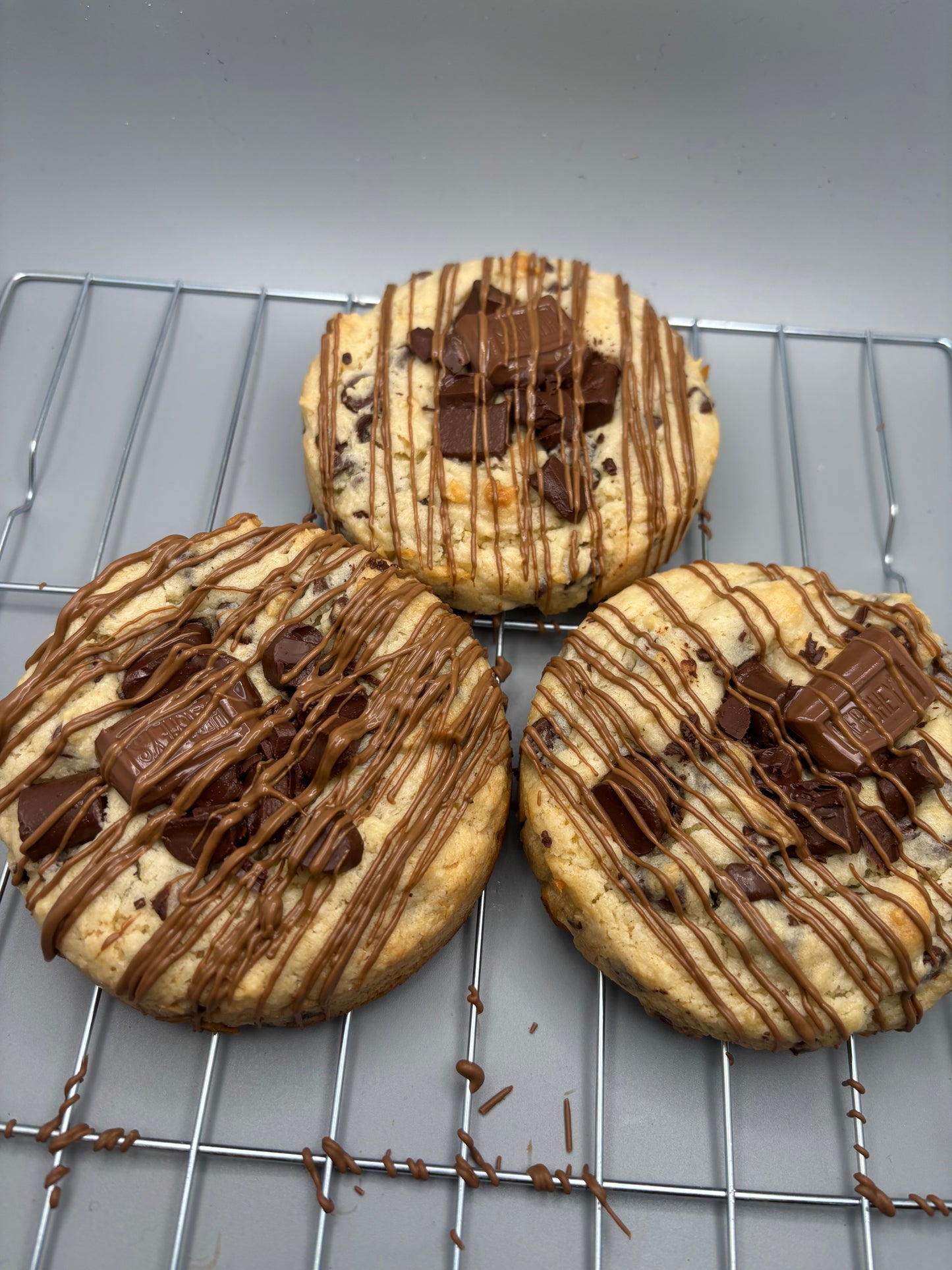Landie's Gourment Cookies-Large 6 Count