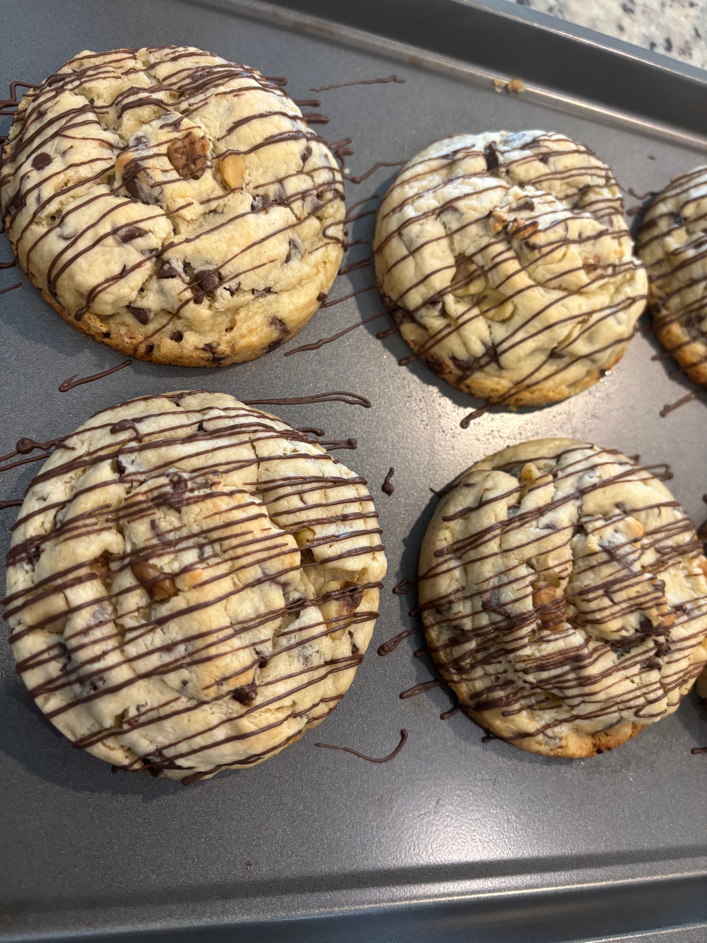 Landie's Gourment Cookies Medium 6 count